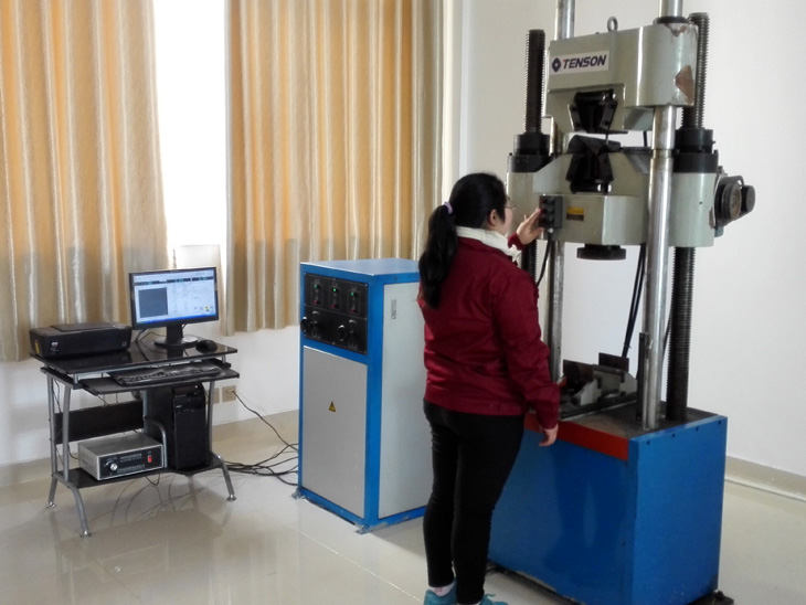 萬能材料試驗機